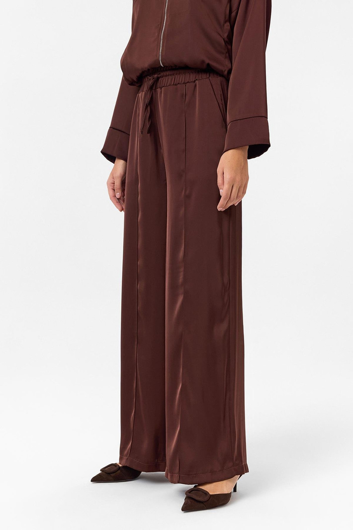 Önü Çimalı Saten Pantolon