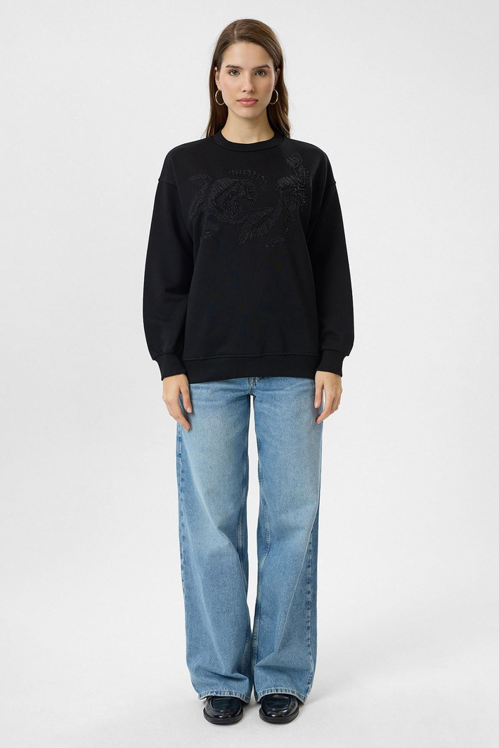 Yaprak Nakışlı Sweatshirt