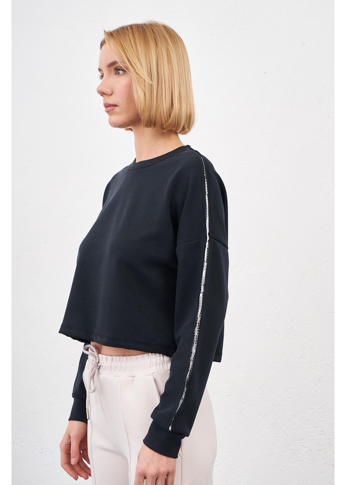 Bisiklet Yaka Kolu Pullu Modal Bluz