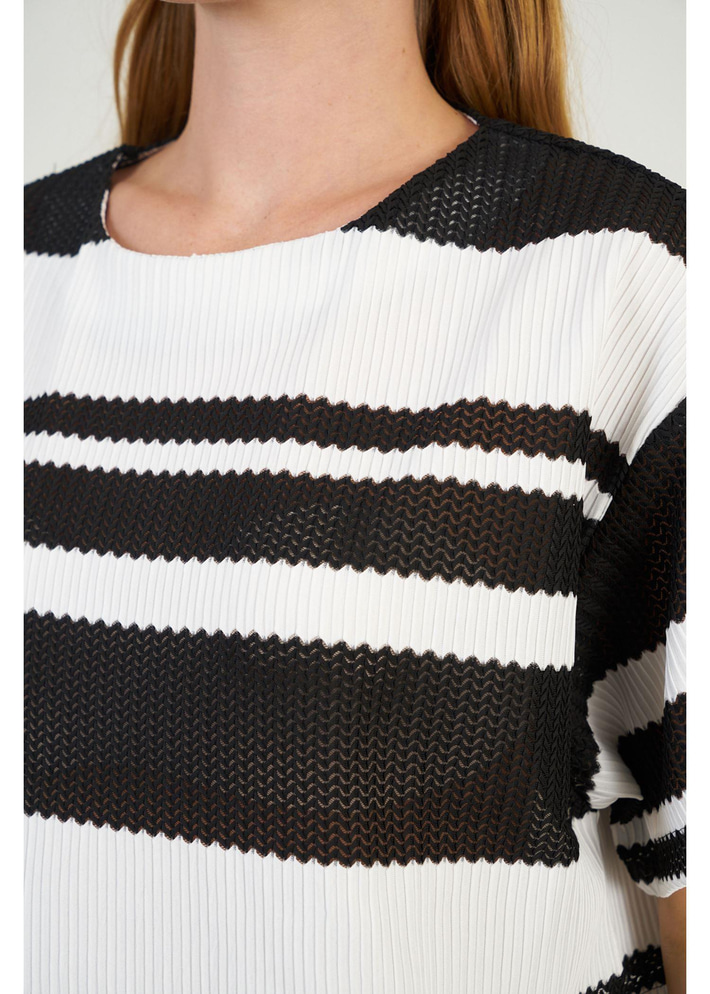Çizgili Örme Crop