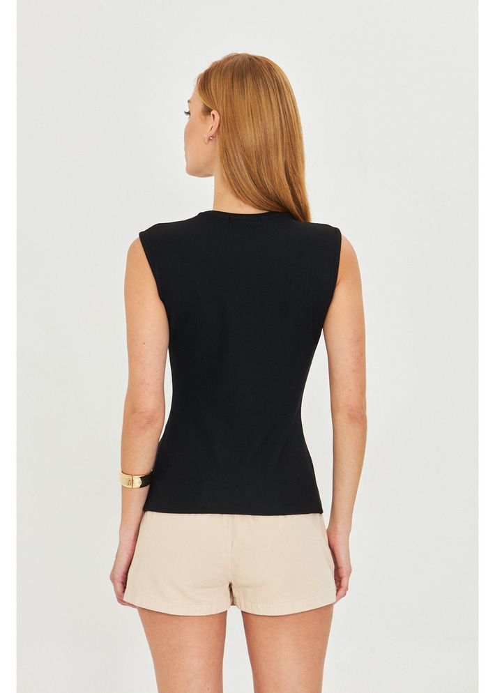 Düğme Detaylı Sıfır Kol Bluz - Siyah