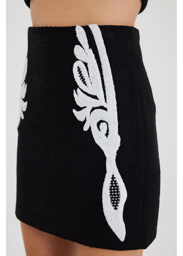 Nakışlı Mini Etek