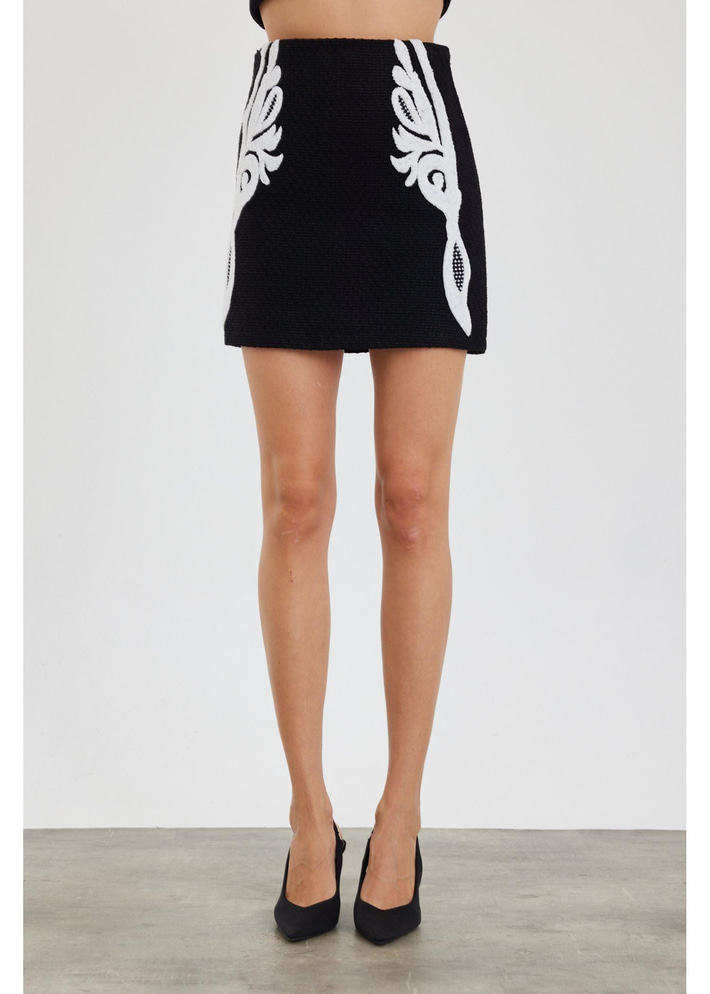 Nakışlı Mini Etek