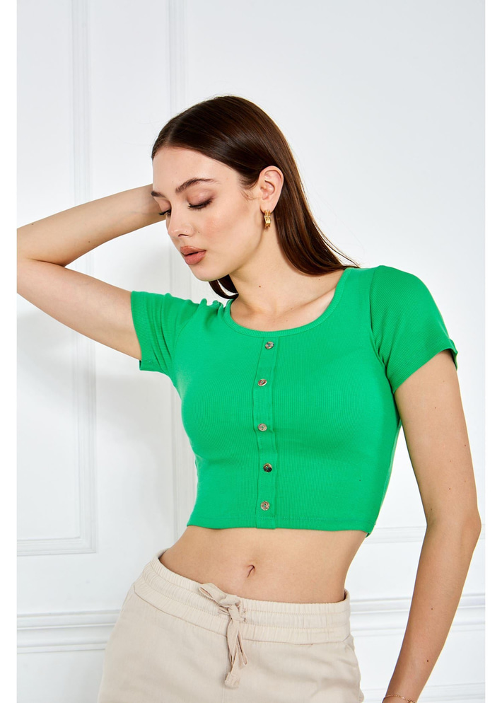 Önü Düğme Detaylı Crop T-Shirt