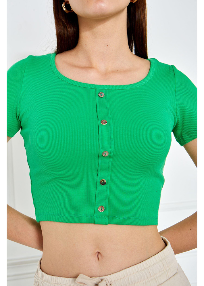 Önü Düğme Detaylı Crop T-Shirt
