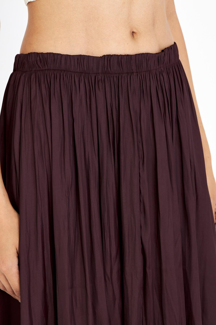 Beli Lastikli Kraşlı Uzun Saten Etek