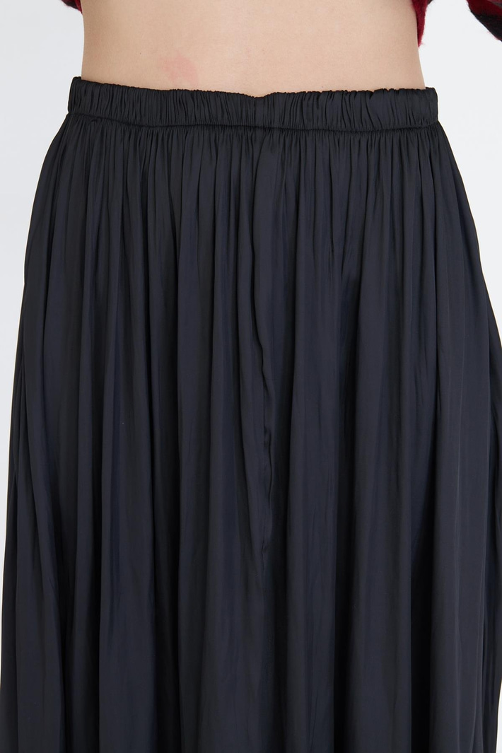 Beli Lastikli Kraşlı Uzun Saten Etek 