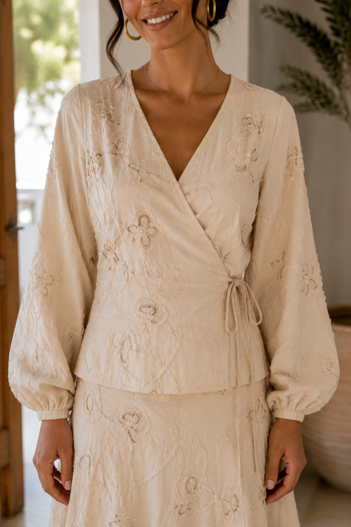 Nakış Detaylı Balon Kol Kimono