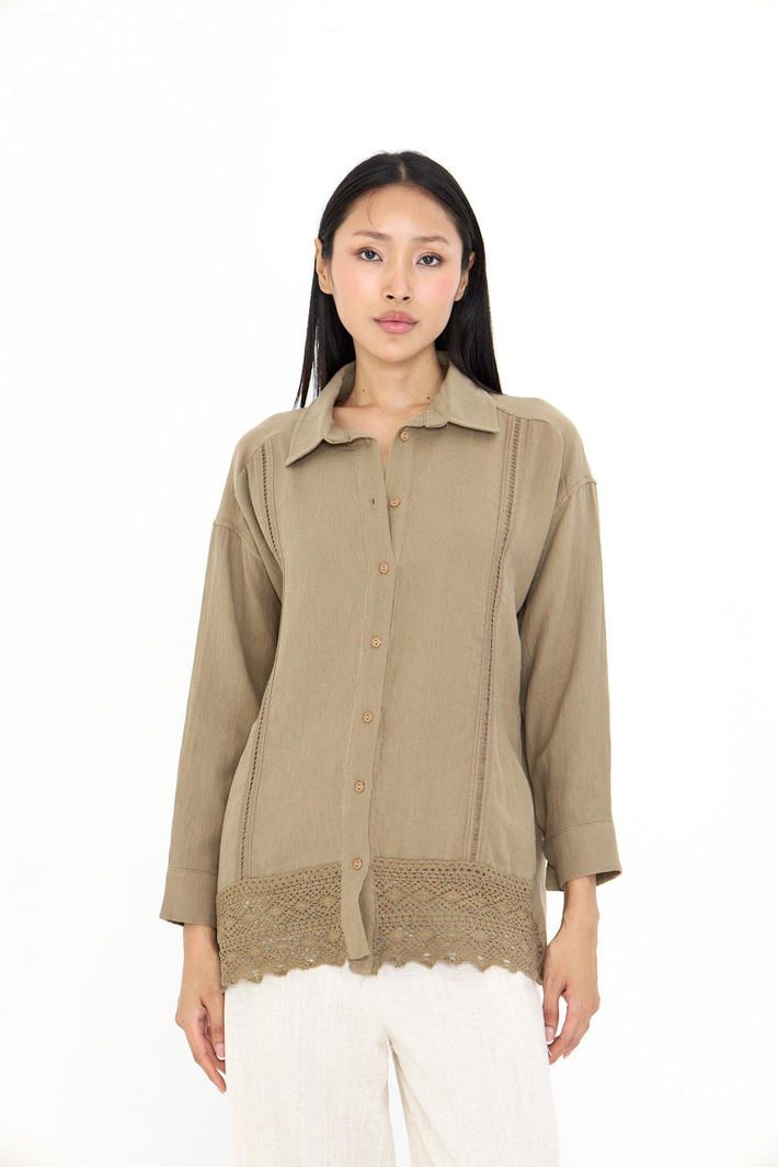 Dantel Detaylı Keten Görünümlü Gömlek 