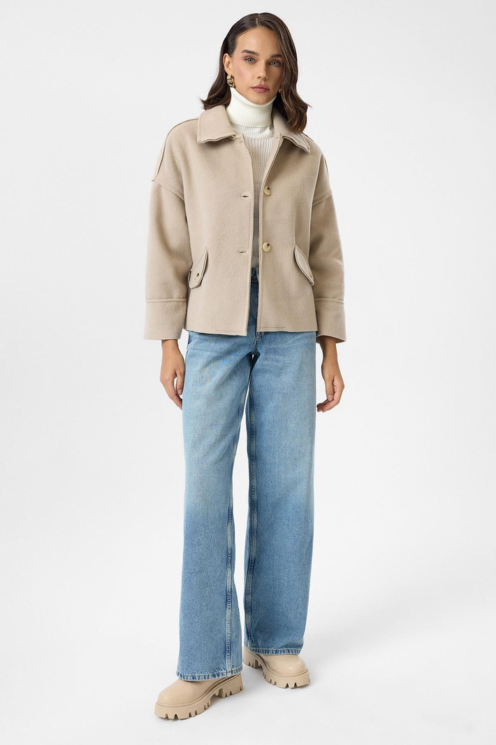 Cep Kapaklı Düğmeli Kaşe Kısa Kaban