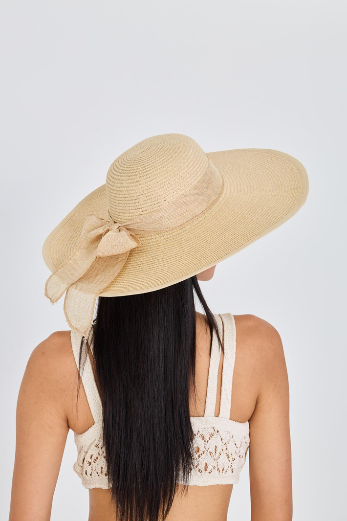 Geniş Hasır Şapka