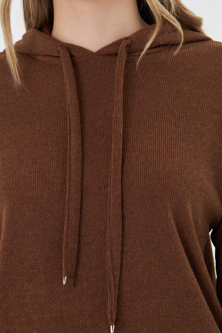 Kapüşonlu Triko Sweatshirt 