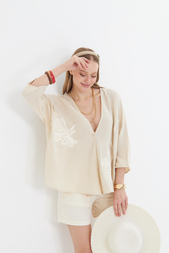 Pul Payet Süzene Nakışlı Keten Görünümlü Kimono 