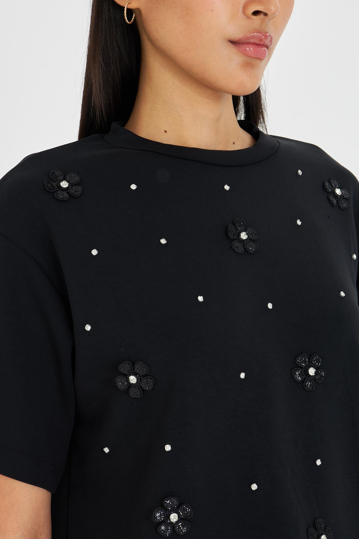 Taşlı Çiçekli Bambu T-Shirt