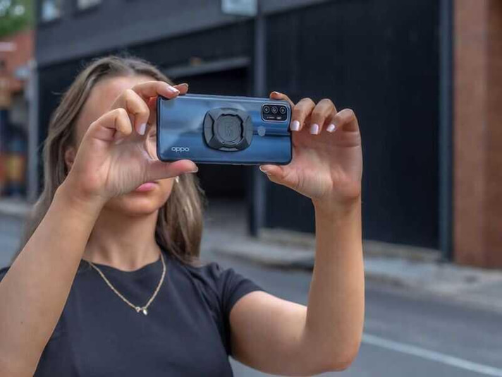 QUADLOCK UNIVERSAL ADAPTOR