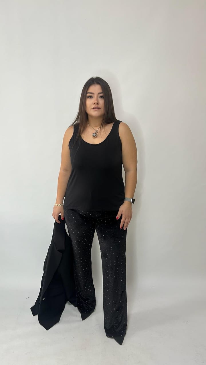Siyah Askılı Bluz