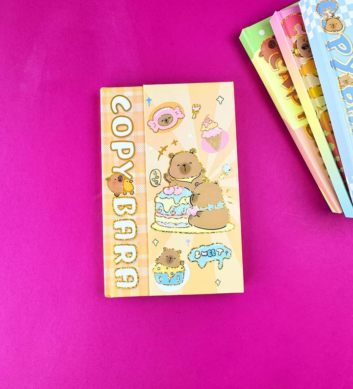 Capybara Mıknatıs Kapaklı Defter