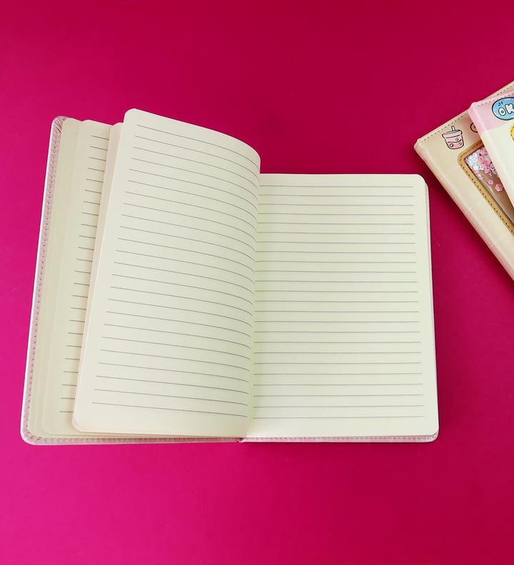 Capybara Sulu Kapaklı Defter x4