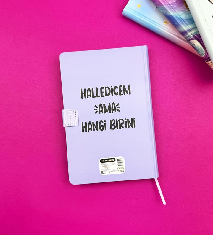 Motto Tasarımlı Mıknatıs Kapak Defter 19x12 Cm