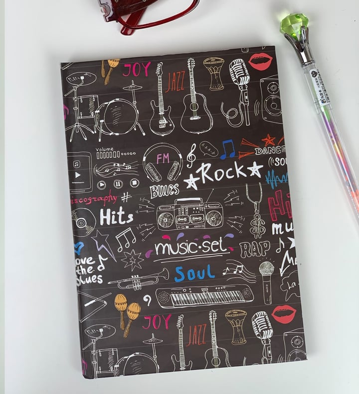 Music Tasarımlı Lastikli Defter