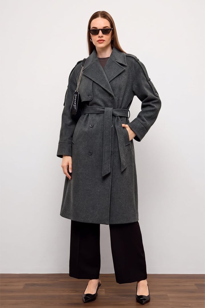 Apolet ve Pelerin Detaylı Oversize Kaban KOYU GRİ 3200