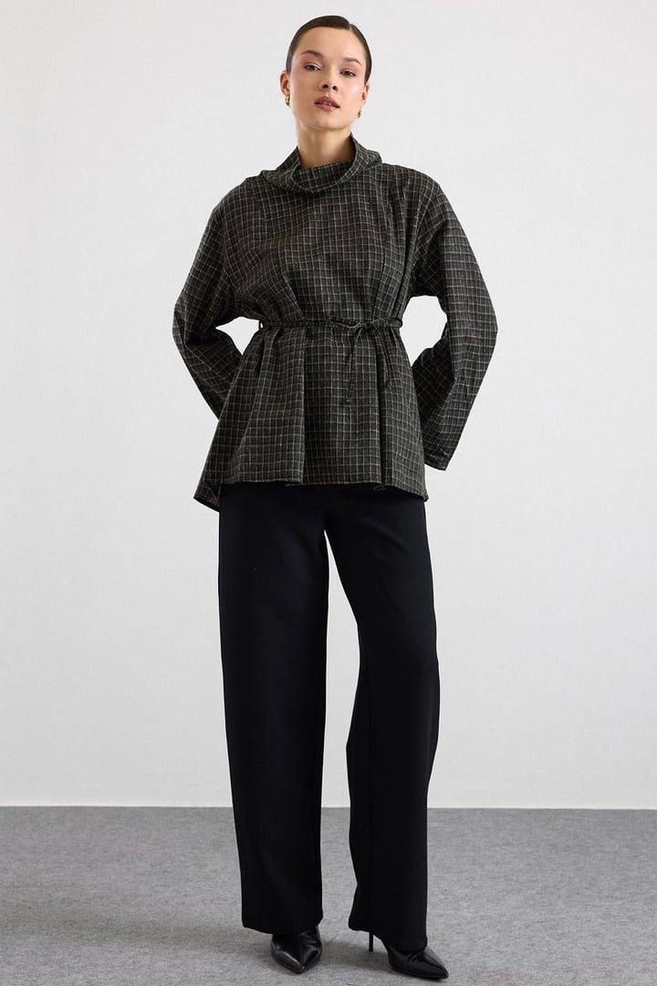 Degaje Yaka Oversize Kareli Bluz HAKİ 9839