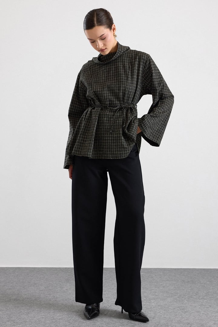 Degaje Yaka Oversize Kareli Bluz HAKİ 9839