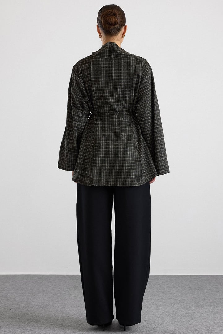 Degaje Yaka Oversize Kareli Bluz HAKİ 9839