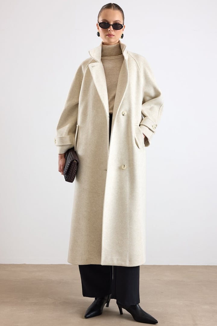 Dik Yaka Pat Detaylı Oversize Kaban BEJ MELANJ 3177