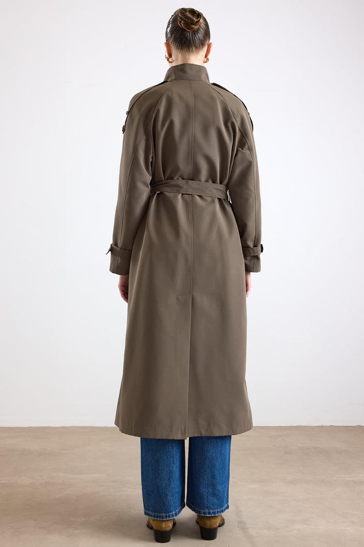 Dik Yaka Pelerin ve Pat Detaylı Oversize Su İtici Özellikli Trençkot HAKİ 6892