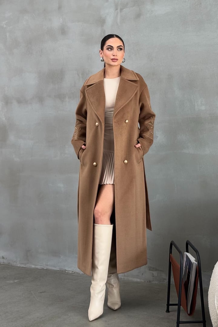 Kolları Nakış Detaylı Oversize Kaban K. KAMEL 3085