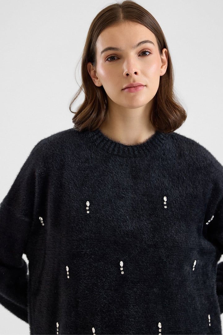 Taş Detaylı Soft Kumaş Oversize Triko Kazak SİYAH 8290