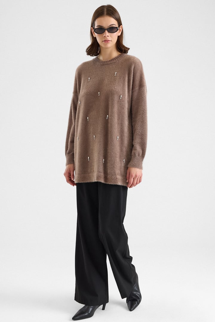 Taş Detaylı Soft Kumaş Oversize Triko Kazak VİZON 8290