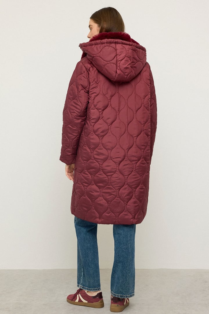 Quilted Coat with Detachable Hood and Zipper Closure, Fur Collar CLARET RED 6784