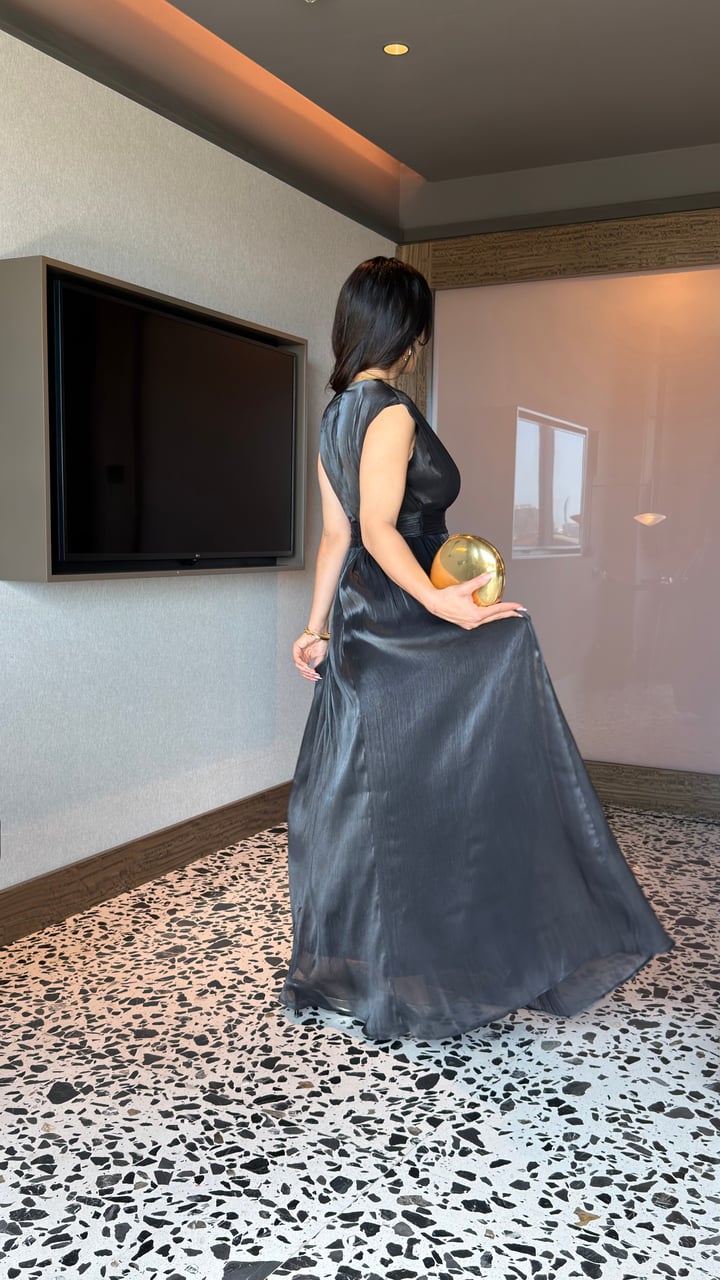 Barre Siyah Halter Yaka Belden Oturtmalı Maxi Boy Elbise