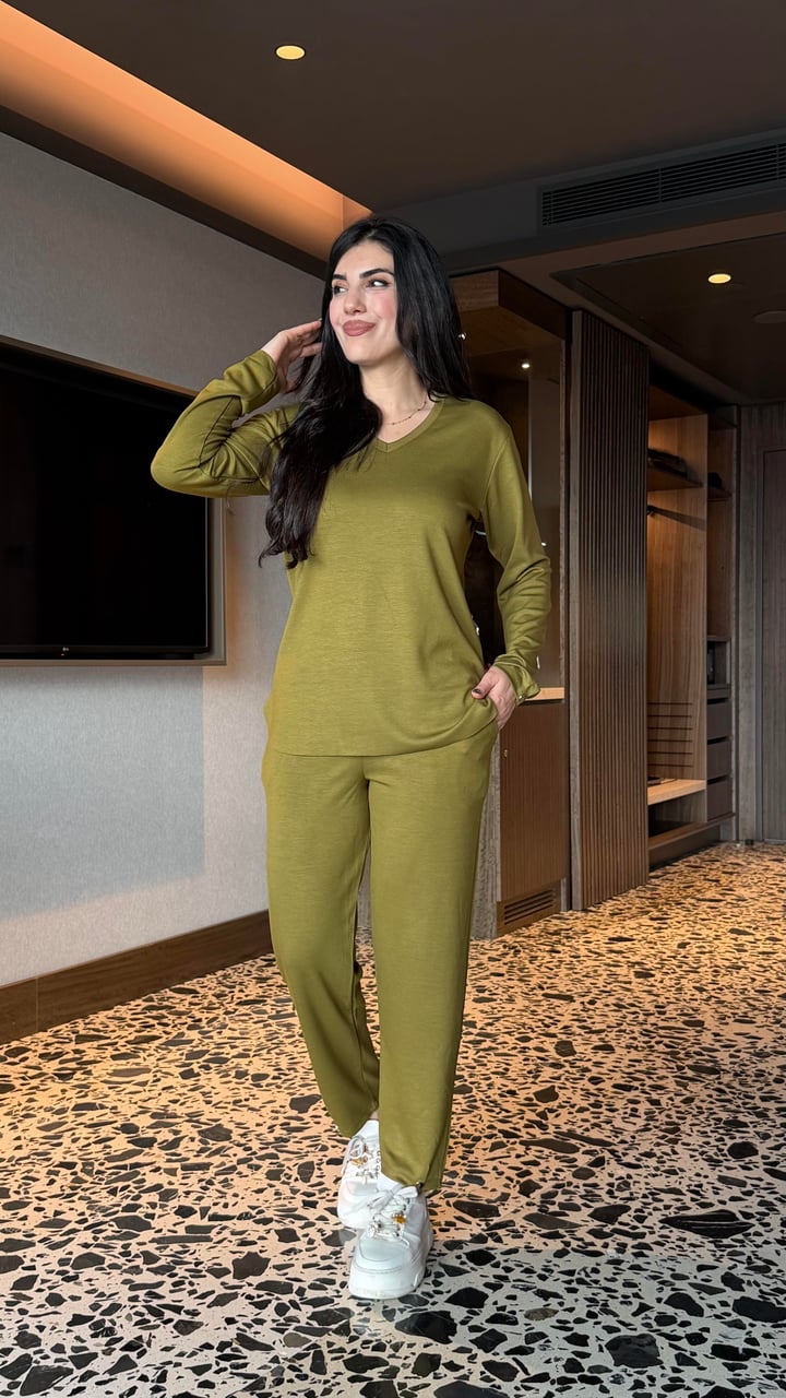 Brooke Olive Yeşil Kolu ve Paçası Çıtçıtlı İkili Takım