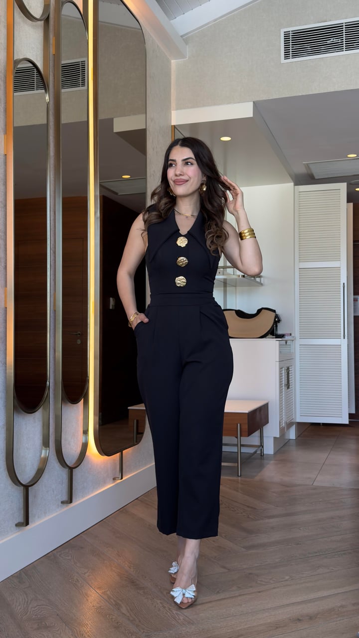 Cesika Siyah Geniş Yakalı Gold Düğmeli Tulum