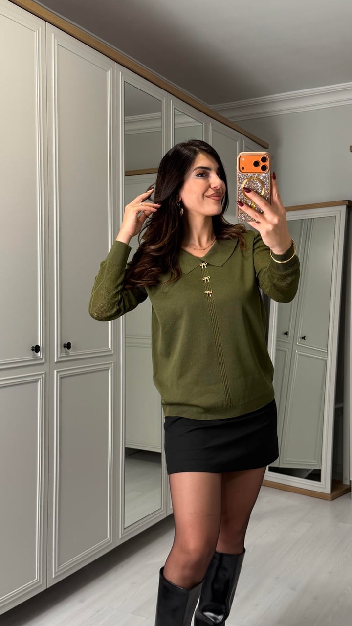 Daria Yeşil Yakalı Kol Detaylı Bluz