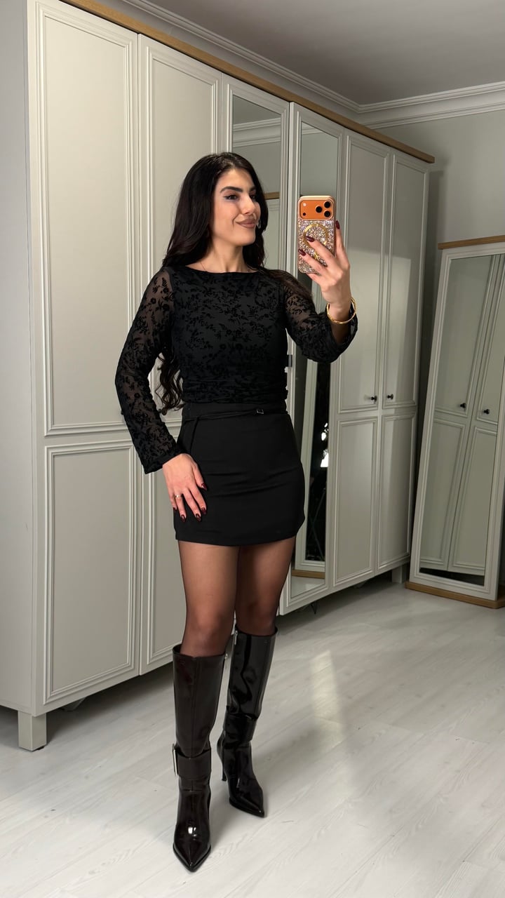 Dorin Siyah Dantel Desenli Astarlı Bluz