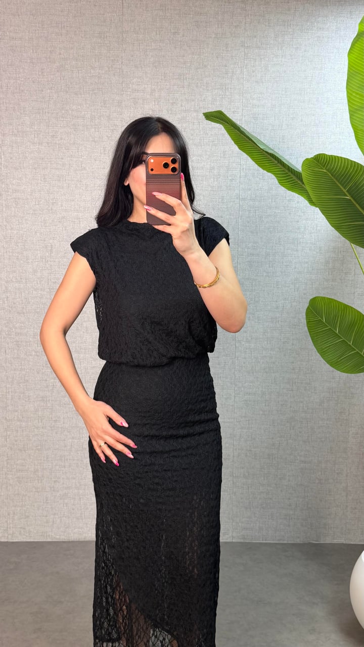 Elsa Siyah Dantelli Elbise