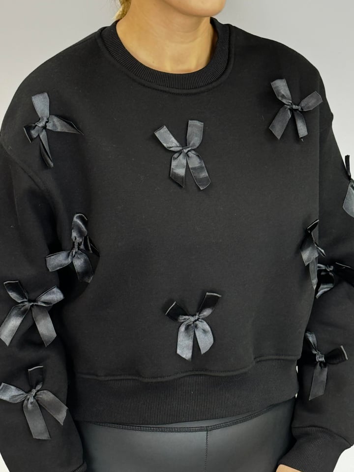 Fiyo Siyah Tasarım Fiyonk Detaylı Sweatshirt