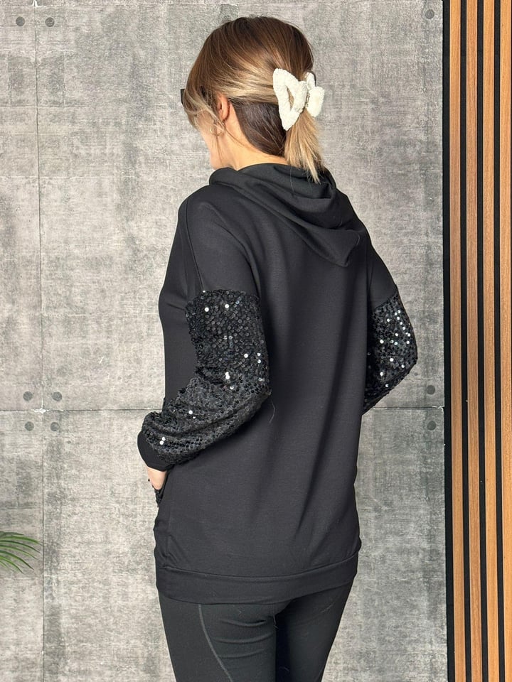 Funla Siyah Pullu Cepli Bluz