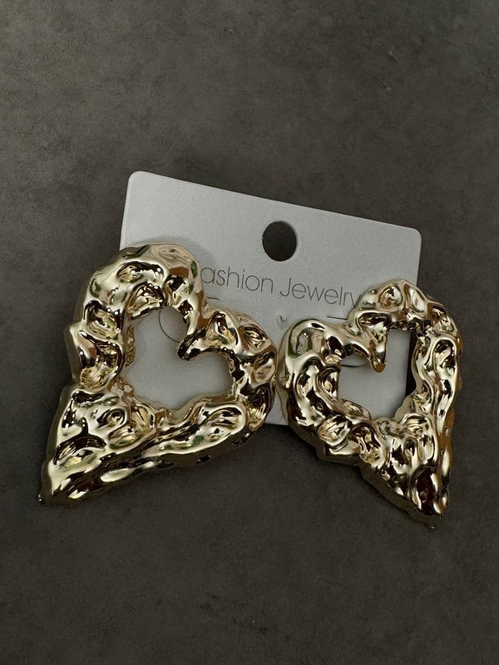 Gold Kalpli Küpe