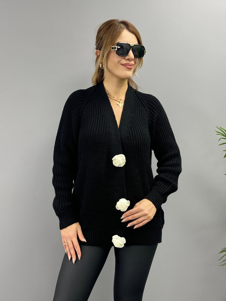 Hily Siyah Gül Düğme Detaylı Triko Hırka
