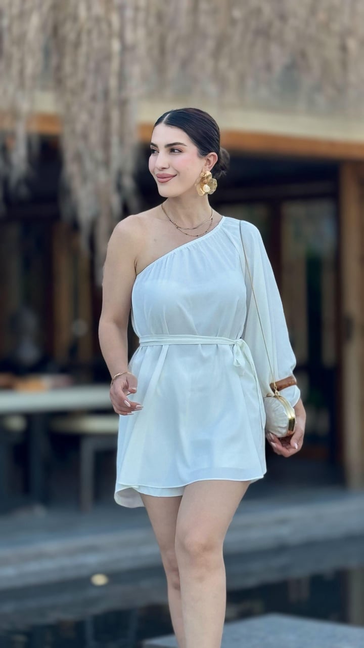 Latte Beyaz Tek Omuz Şort Elbise Takım