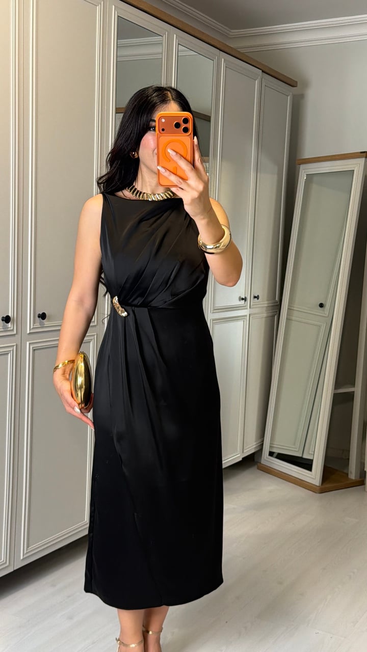 Lely Siyah Gold Tokalı Elbise
