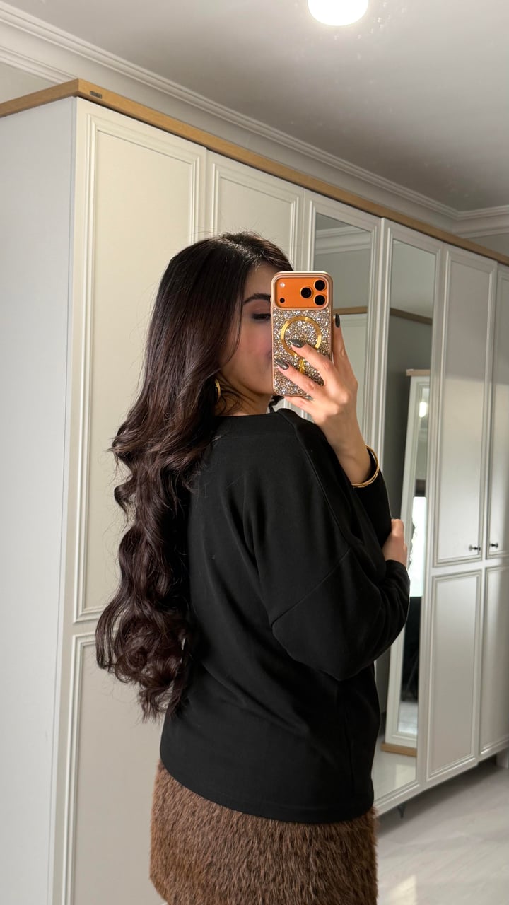 Lucie Siyah Kayık Yaka Bluz
