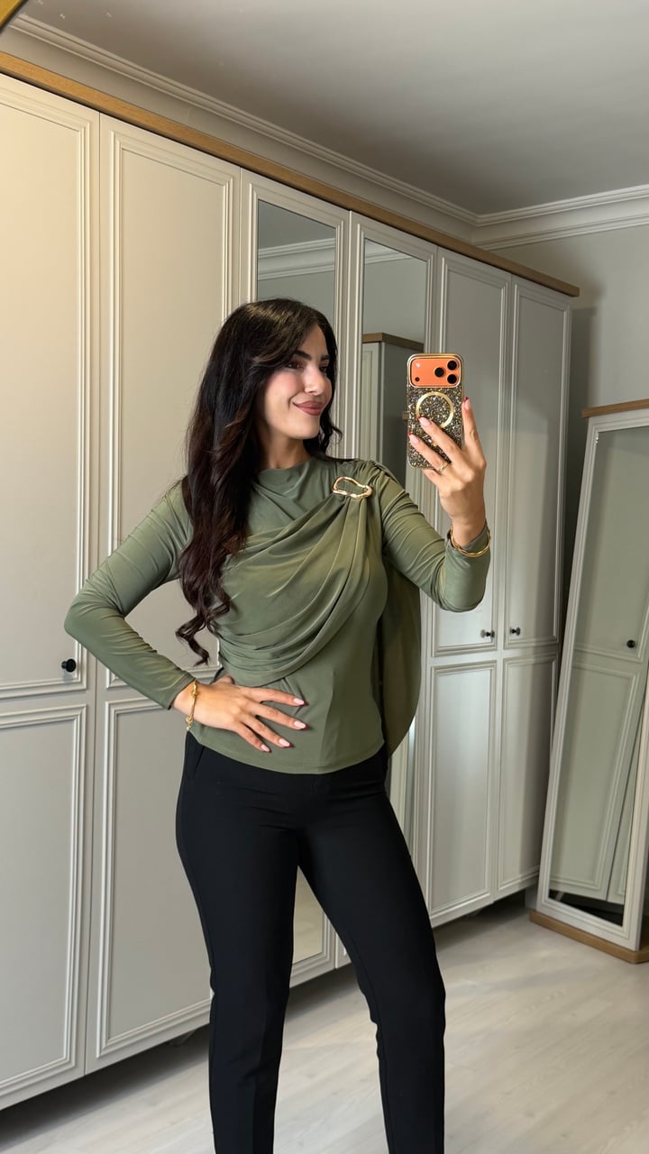 Maes Mint Yeşili Gold Tokalı Sandy Bluz