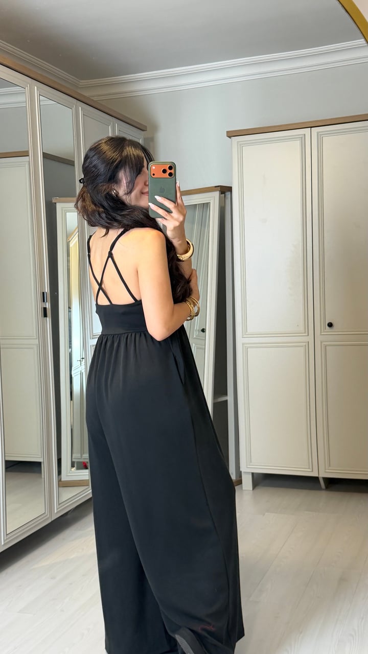 Medy Siyah Çapraz Askılı Viscon Tulum
