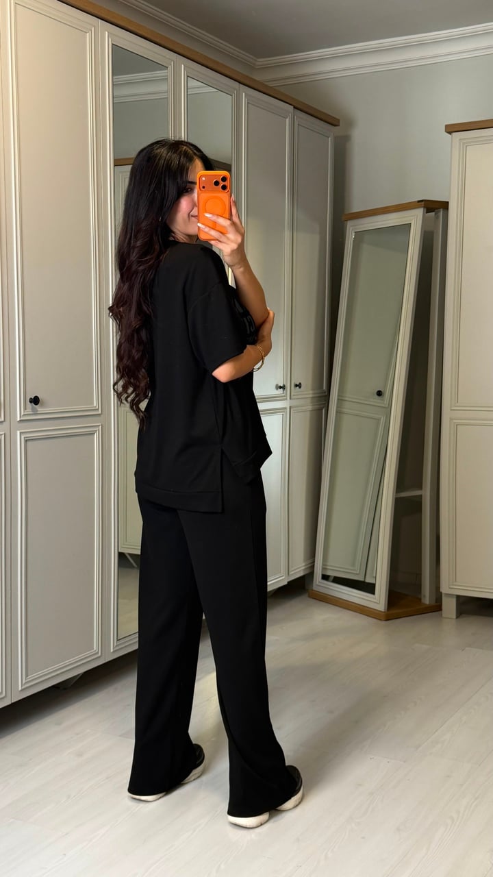 Muffin Siyah Yazı Baskılı Rahat İkili Takım